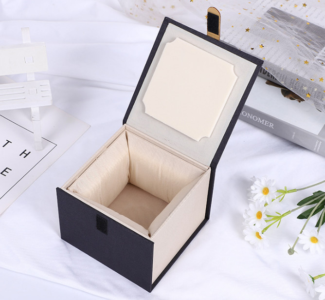 Tinh Dầu Nước Hoa Dubai Hình Công Chúa (30 Mùi Cao Cấp)